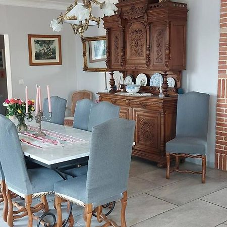 Villa De Charme Avec Piscine Saint-Jory Екстериор снимка