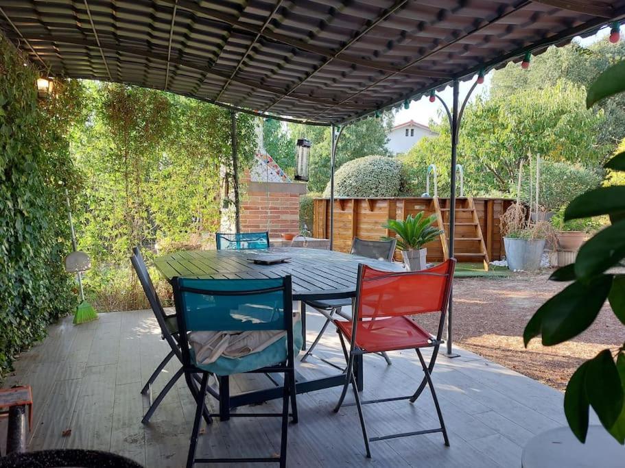 Villa De Charme Avec Piscine Saint-Jory Екстериор снимка