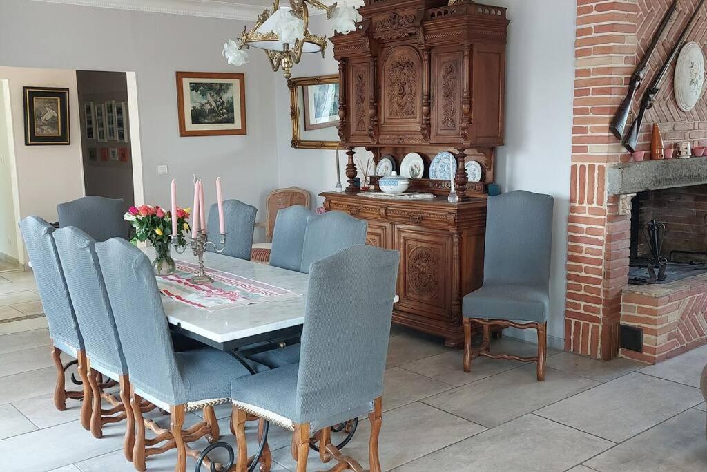 Villa De Charme Avec Piscine Saint-Jory Екстериор снимка
